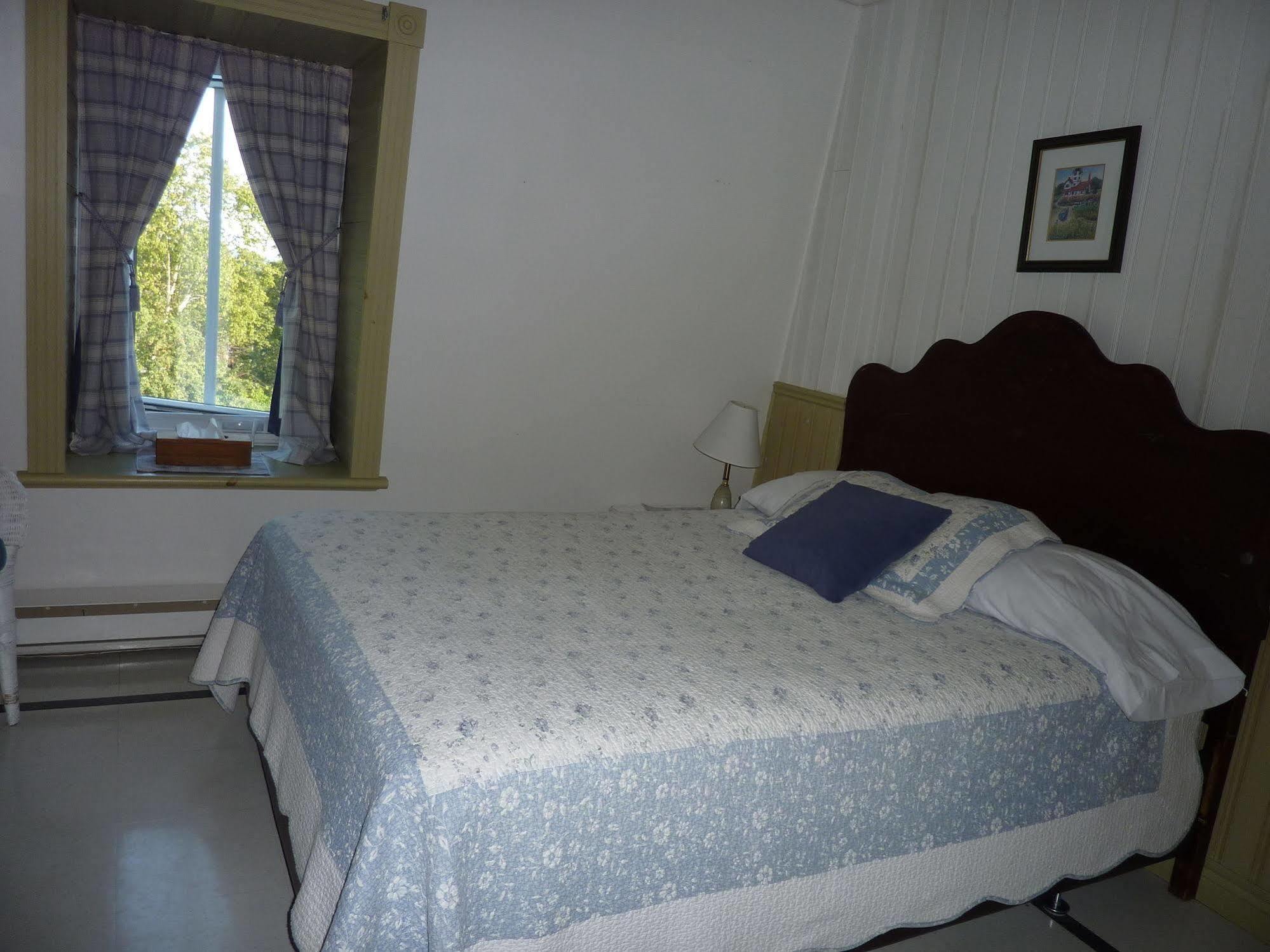 Auberge Petite Plaisance 라말베 외부 사진