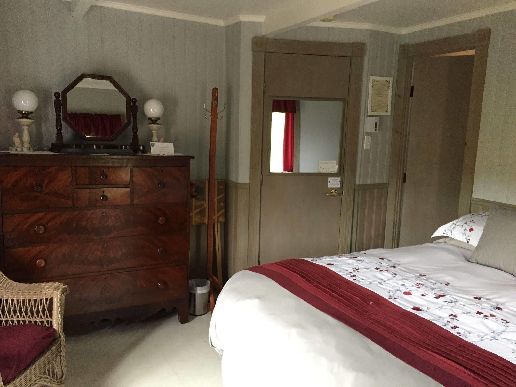 Auberge Petite Plaisance 라말베 외부 사진