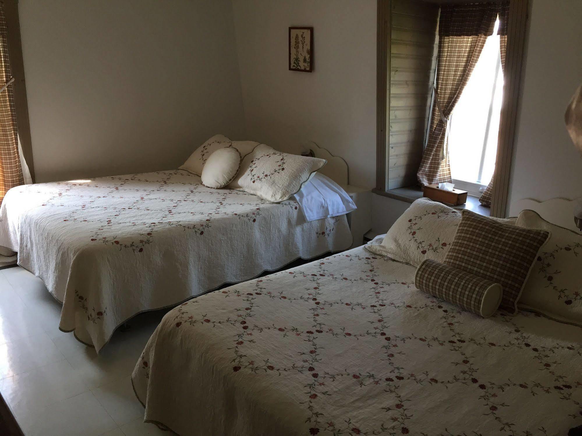 Auberge Petite Plaisance 라말베 외부 사진