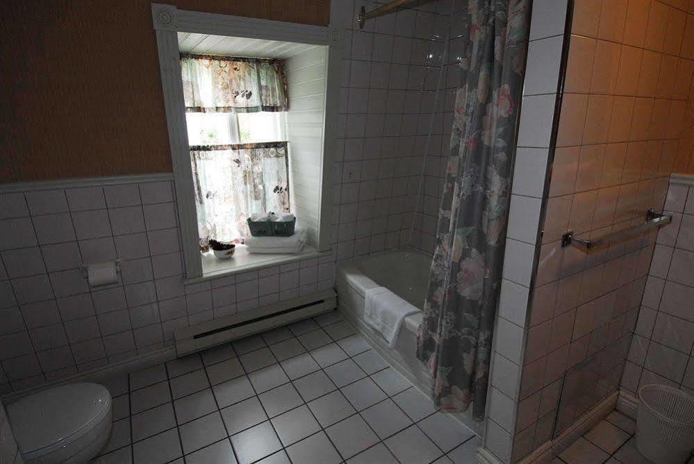 Auberge Petite Plaisance 라말베 외부 사진